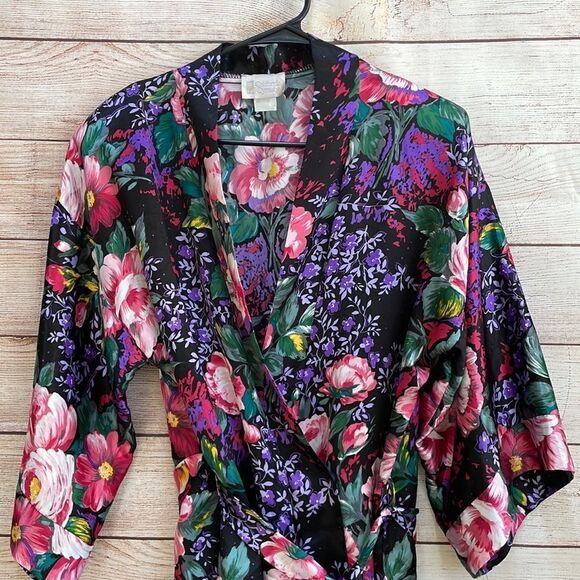 VINTAGE CALIFORNIA DYNASTY SATINY FLORAL ROBE - Picture 3 of 6
